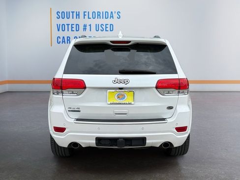 Used 2018 Jeep Grand Cherokee Overland image 4