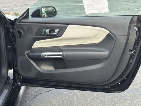 Used 2024 Ford Mustang Premium image 25