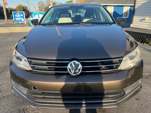 Used 2015 Volkswagen Jetta TDI S image 2