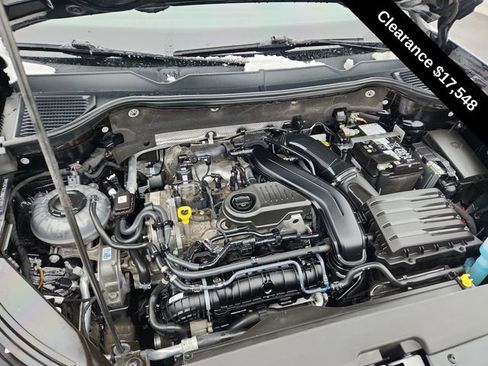 Used 2024 Volkswagen Taos SE image 12