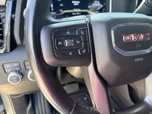 Used 2025 GMC Sierra 2500 AT4 w/ AT4 Premium Plus Package AWD/4WD image 12