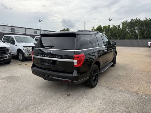 Used 2022 Ford Expedition XLT RWD image 5