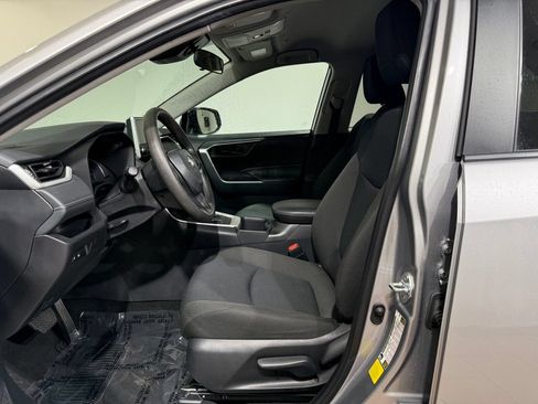 Certified 2025 Toyota RAV4 LE AWD/4WD image 14