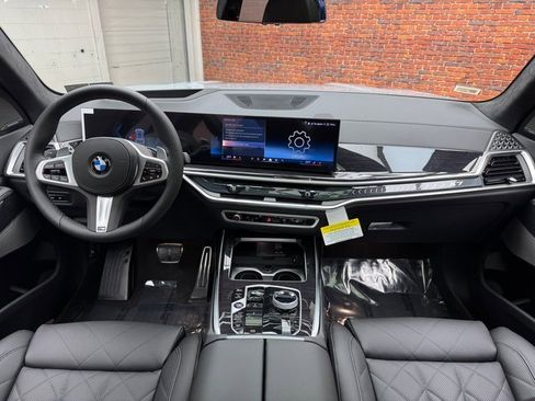 New 2026 BMW X7 xDrive40i w/ Executive Package image 12