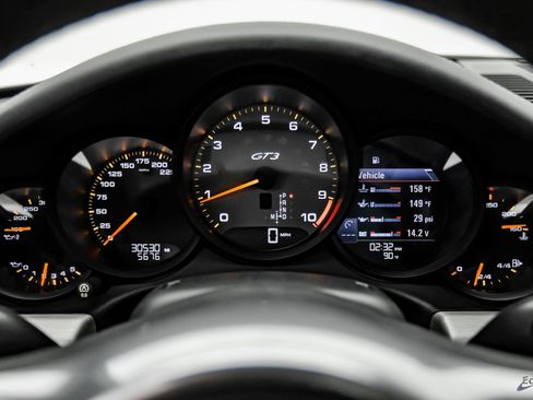 Used 2015 Porsche 911 GT3 RWD image 79