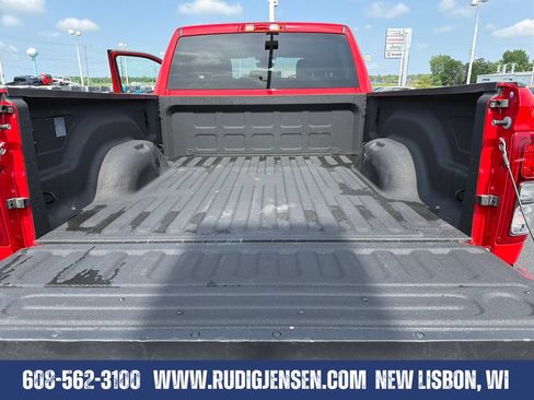 Used 2024 RAM 2500 Big Horn w/ Night Edition AWD/4WD image 22