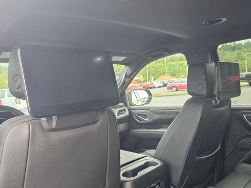 Used 2023 Chevrolet Suburban Z71 AWD/4WD image 21