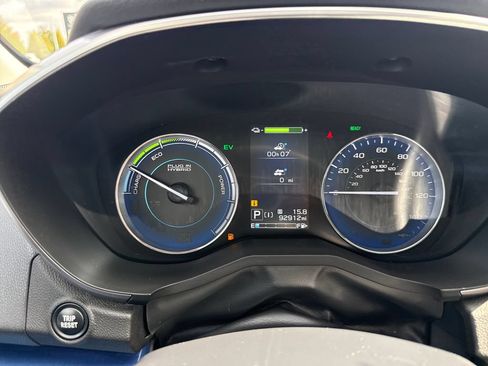 Used 2019 Subaru Crosstrek Hybrid w/ Moonroof Package w/Navigation AWD/4WD image 22