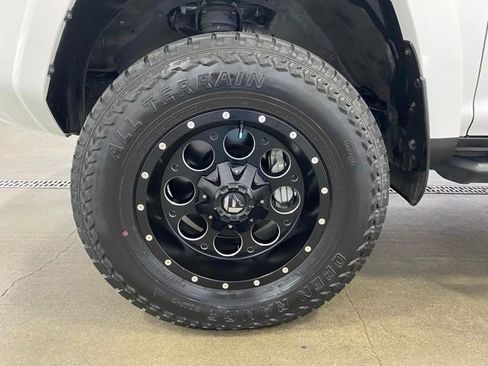 Certified 2022 Toyota 4Runner TRD Off-Road Premium image 25