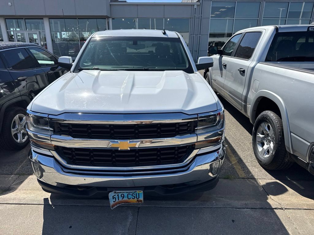 Used 2016 Chevrolet Silverado 1500 LT w/ All Star Edition AWD/4WD image 9