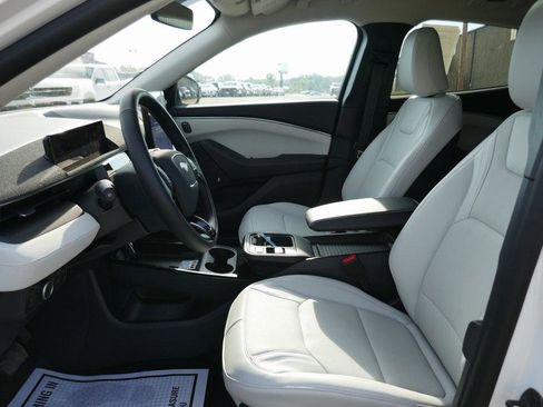 New 2025 Ford Mustang Mach-E Premium image 12