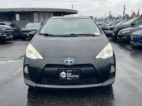 Used 2013 Toyota Prius C Three image 4