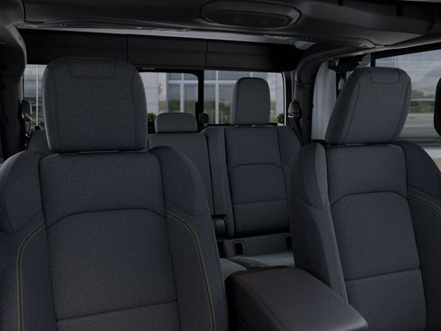 New 2025 Jeep Gladiator Willys image 28