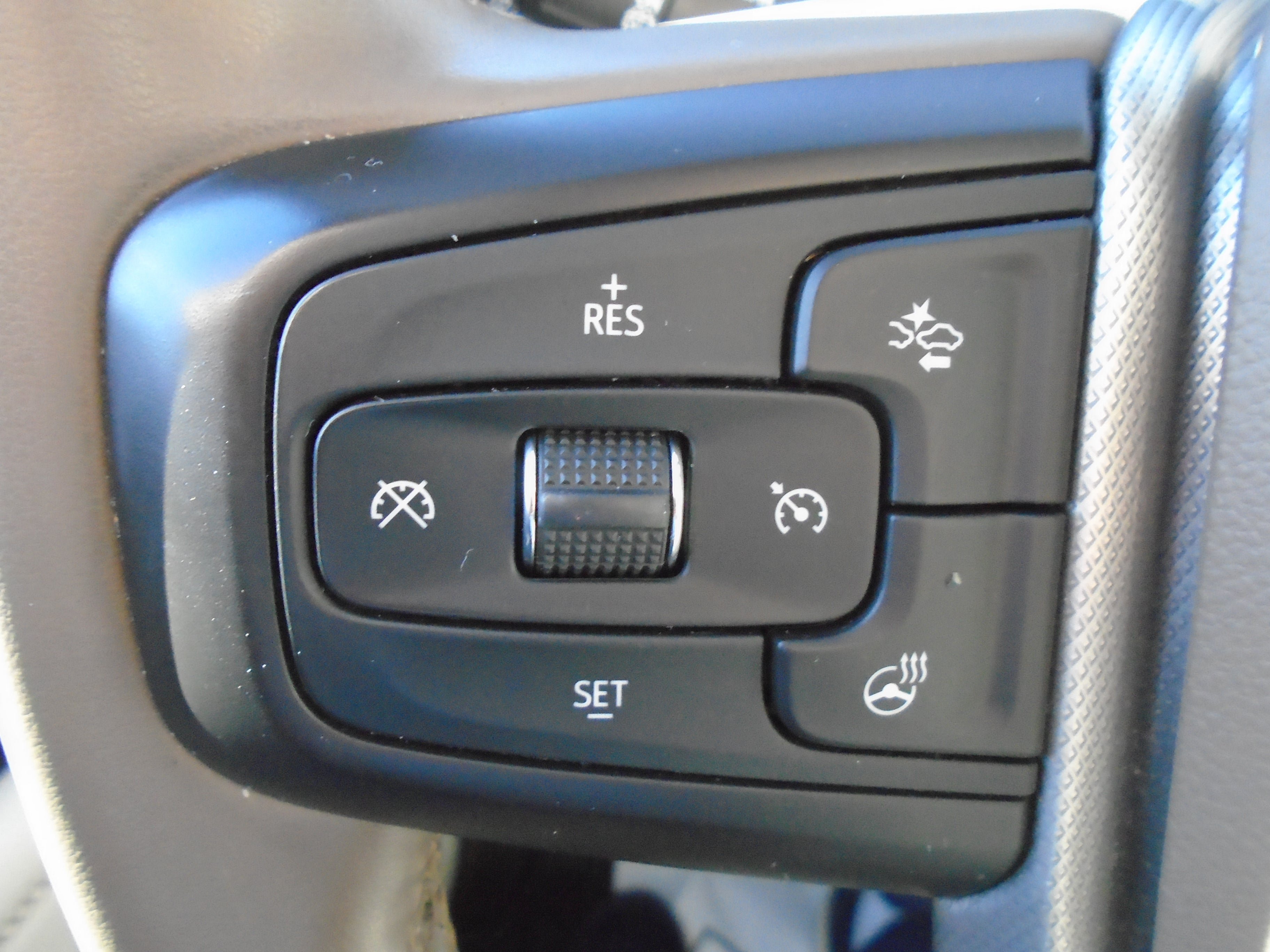 Used 2023 GMC Yukon Denali AWD/4WD image 76