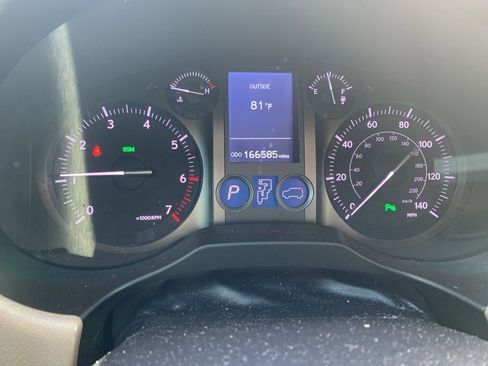 Used 2015 Lexus GX 460 w/ Premium Package image 4