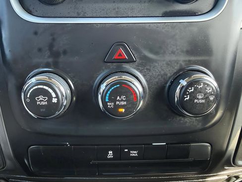 Used 2024 RAM 1500 Classic SLT image 22