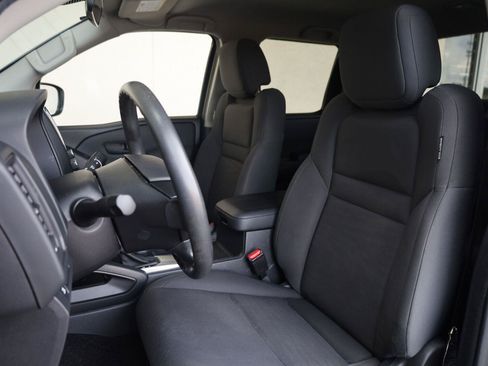 Used 2022 Nissan Frontier S w/ Technology Package RWD image 13