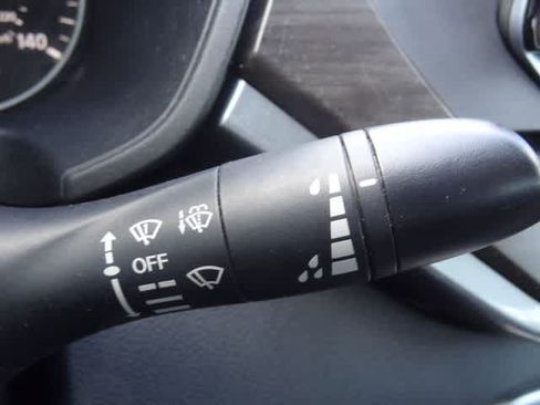 Used 2023 Nissan Altima 2.5 SV FWD image 20