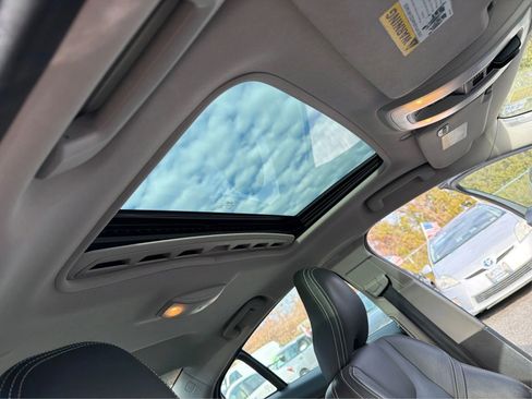Used 2017 Volvo S60 T5 Dynamic w/ Vision Package image 24