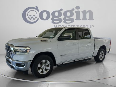 Used 2023 RAM 1500 Laramie AWD/4WD image 1