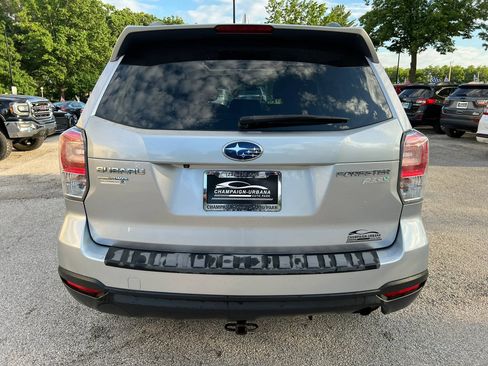 Used 2017 Subaru Forester 2.5i Premium w/ All-Weather Package AWD/4WD image 6