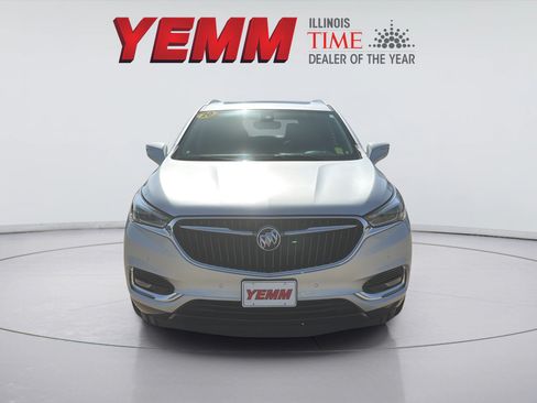 Used 2020 Buick Enclave Premium w/ Sun and Sites Package FWD image 7