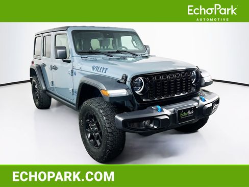 Used 2024 Jeep Wrangler Unlimited AWD/4WD image 1