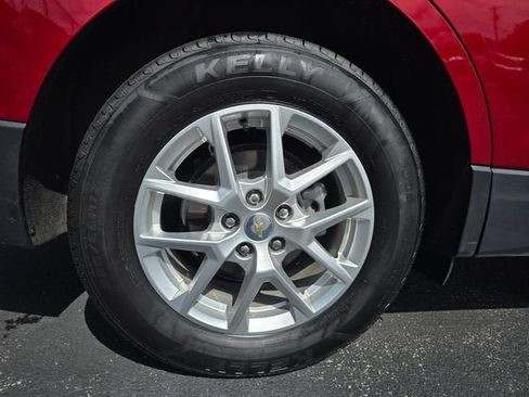 Used 2024 Chevrolet Equinox LT FWD image 12