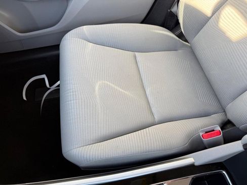 Used 2017 Honda Accord LX image 27