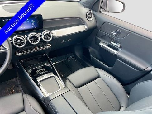 Used 2024 Mercedes-Benz EQB 250+ image 21