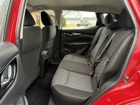 Used 2018 Nissan Rogue Sport SV image 12