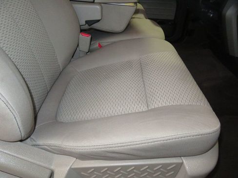 Used 2010 Ford F150 XLT image 33