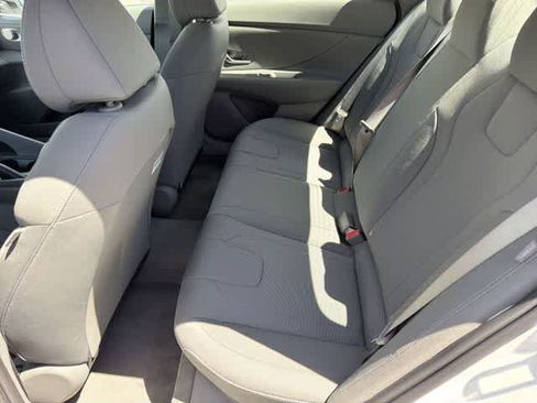 New 2026 Hyundai Elantra SE FWD image 16