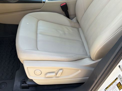 Used 2019 Audi Q5 2.0T Premium AWD/4WD image 14