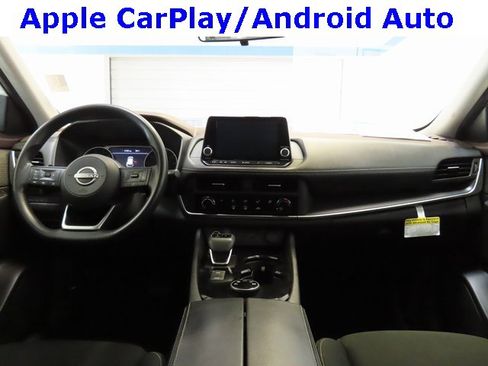 Used 2023 Nissan Rogue S image 7