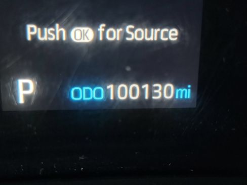 Used 2021 Toyota Sienna XLE FWD image 19