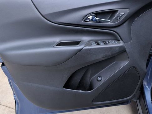 Used 2024 Chevrolet Equinox LT w/ LPO, Cargo Package FWD image 12