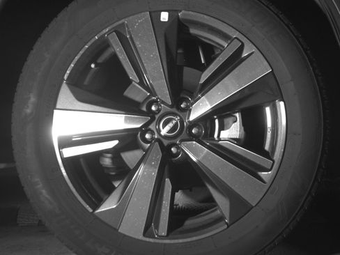 Used 2026 Nissan Rogue SL AWD/4WD image 16