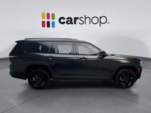 Used 2023 Jeep Grand Cherokee L Limited w/ Black Appearance Package AWD/4WD image 6