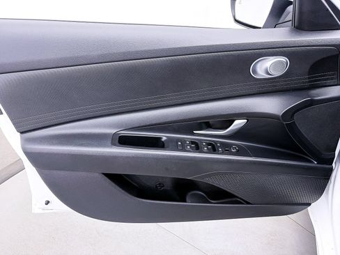 Used 2021 Hyundai Elantra SEL FWD image 10