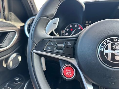 Used 2017 Alfa Romeo Giulia Ti w/ TI 19" Sport Package image 23