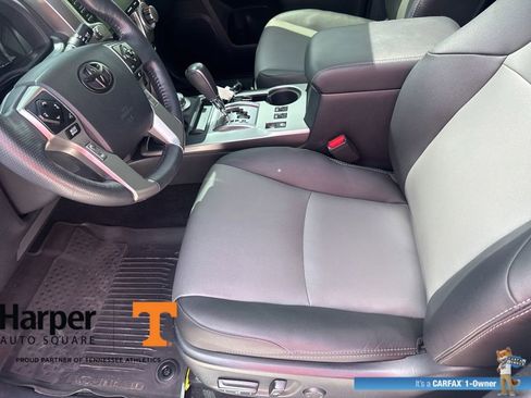 Used 2024 Toyota 4Runner SR5 Premium w/ Moonroof Package AWD/4WD image 12