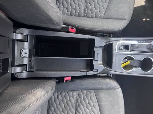 Used 2020 Chevrolet Equinox LT FWD image 20