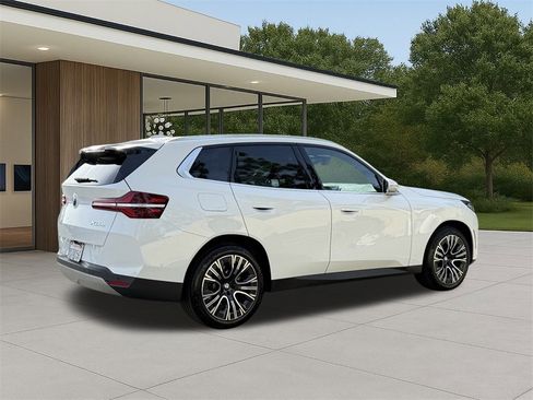 Used 2025 BMW X3 xDrive30i w/ Convenience Package image 7