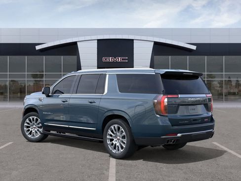 New 2026 GMC Yukon XL Denali w/ Denali Reserve Package AWD/4WD image 3