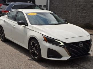 Used 2024 Nissan Altima 2.5 SR FWD video 2