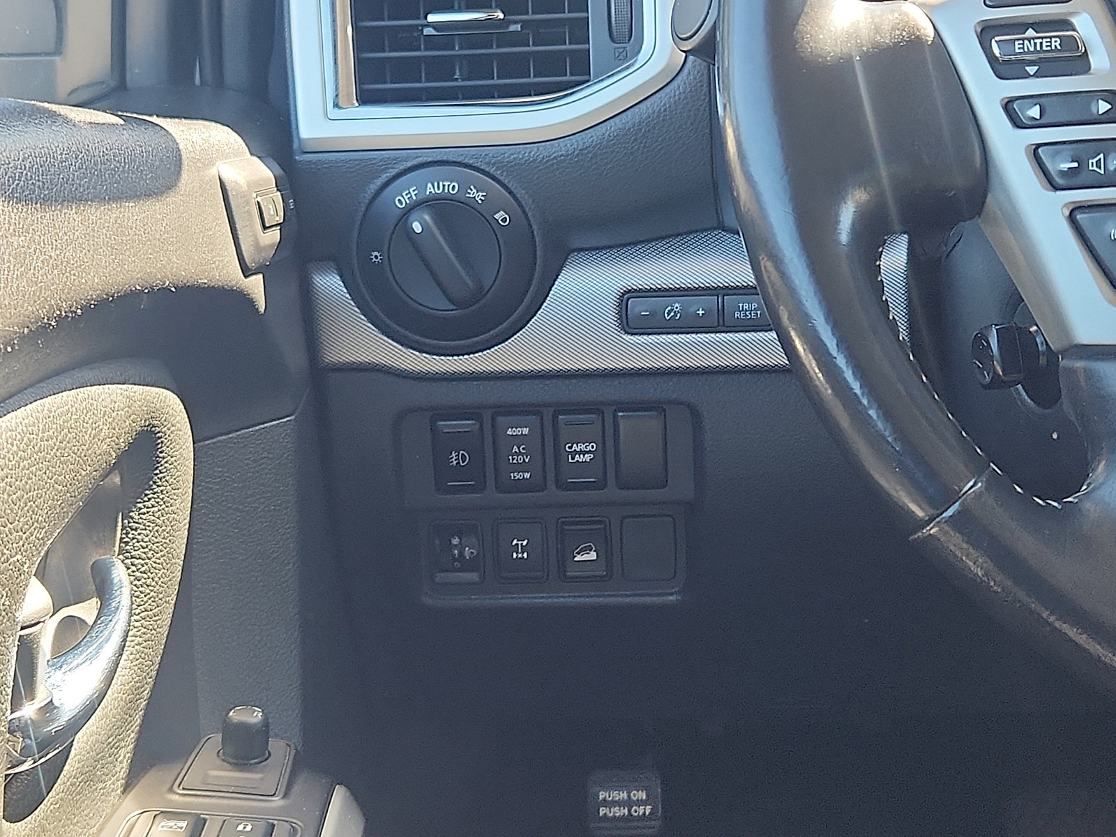 Used 2019 Nissan Titan PRO-4X w/ Pro-4x Convenience Package AWD/4WD image 12