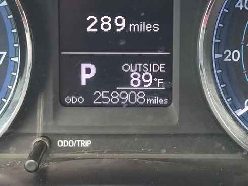 Used 2019 Toyota Corolla LE FWD image 23