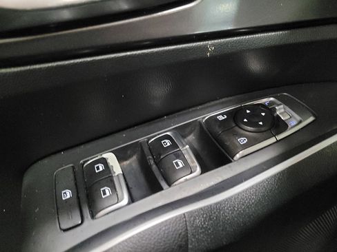 Used 2022 Kia Sorento LX image 27