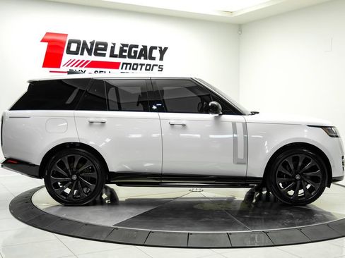 Used 2024 Land Rover Range Rover Autobiography AWD/4WD image 5